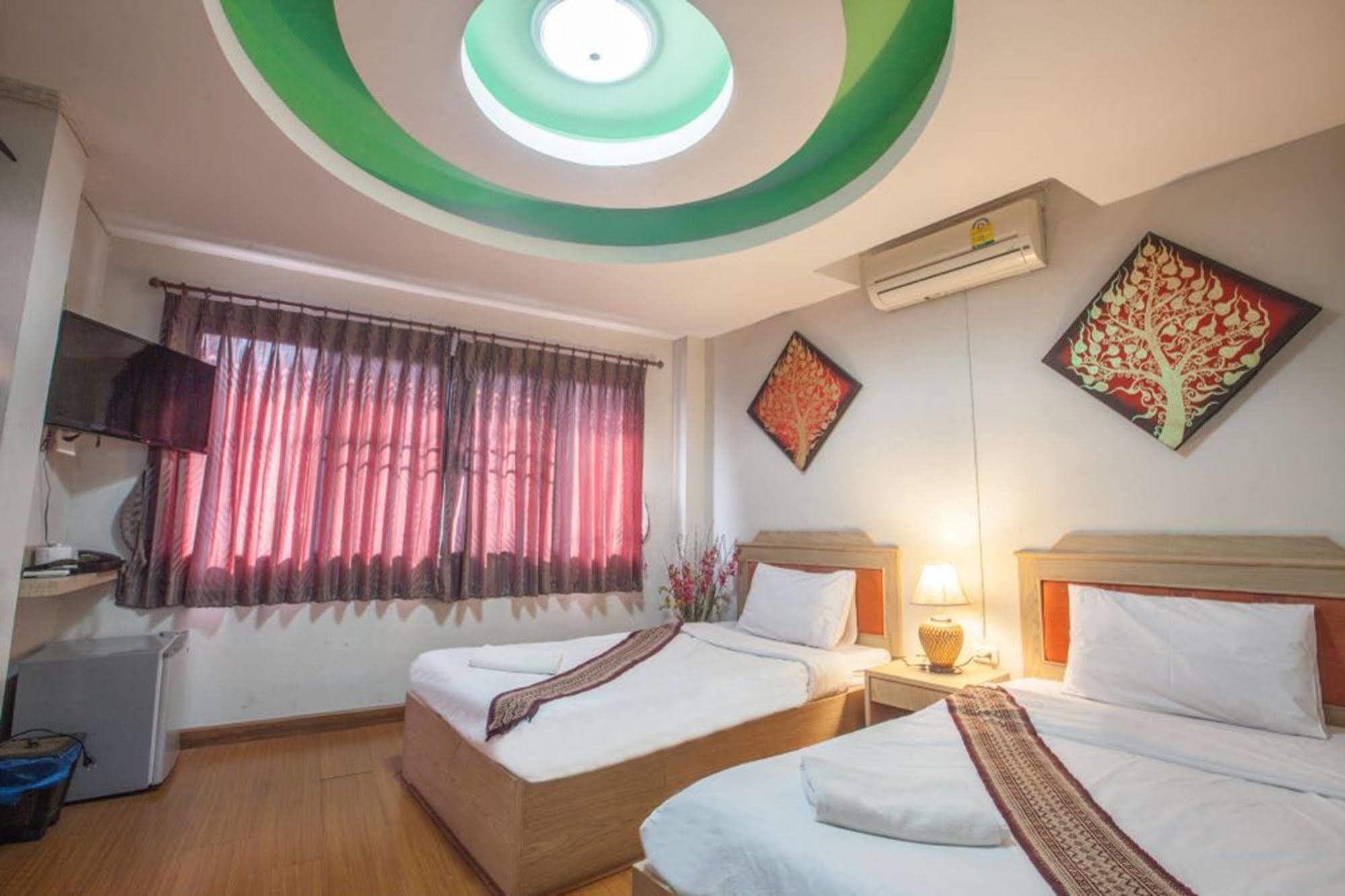Home Place Hotel Chiang Mai Exterior photo